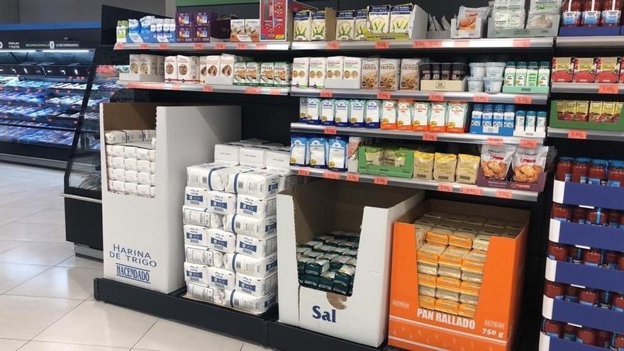 Mercadona entrega 3,5 toneladas al Banco de Alimentos de Cantabria