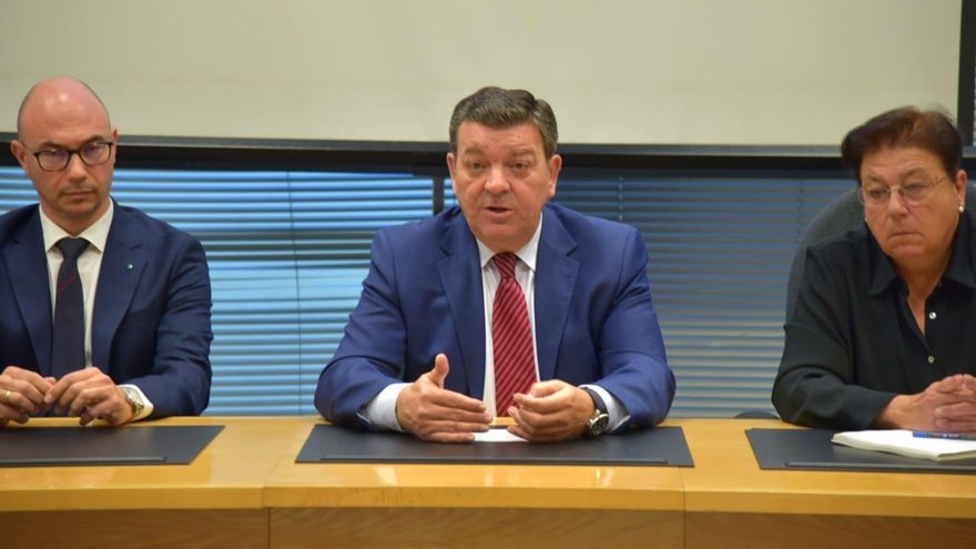 Luis Miguel González Gago sustituye a Carnero al frente de la Consejería de Presidencia