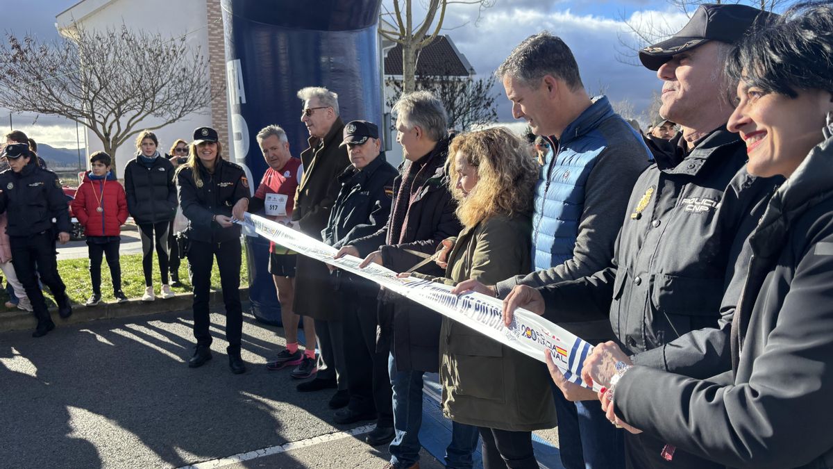 Loquillo en la carrera de la Policía Nacional de Logroño