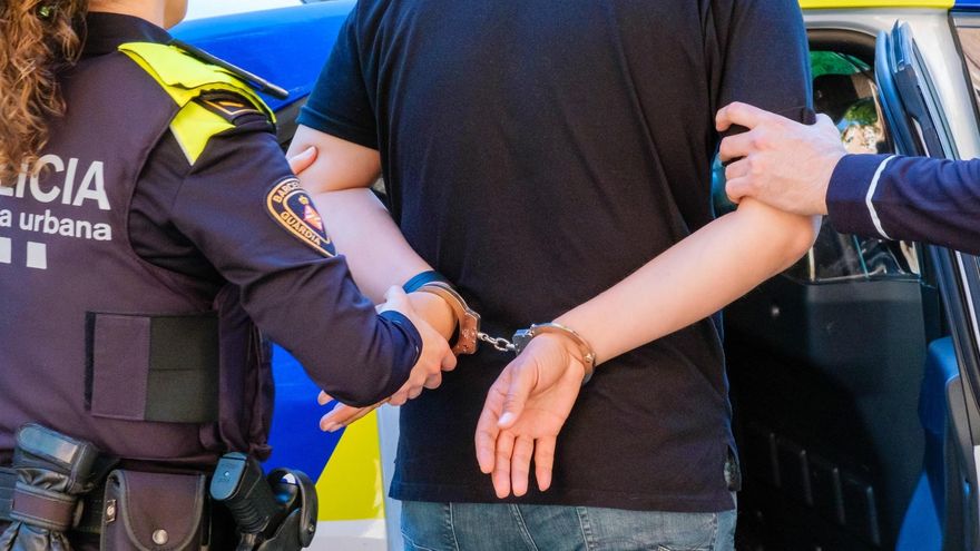 El Ayuntamiento de Barcelona paga un abogado a siete víctimas de robos pero deja fuera los delitos más graves