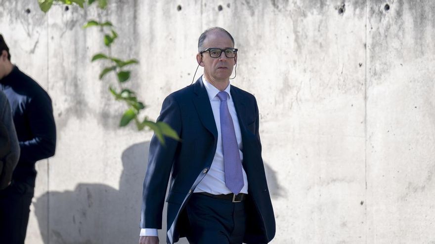 El inspector jefe de la Unidad de Delincuencia Económica y Fiscal (UDEF) de la Policía Nacional, Manuel Morocho, a su llegada a la Audiencia Nacional.