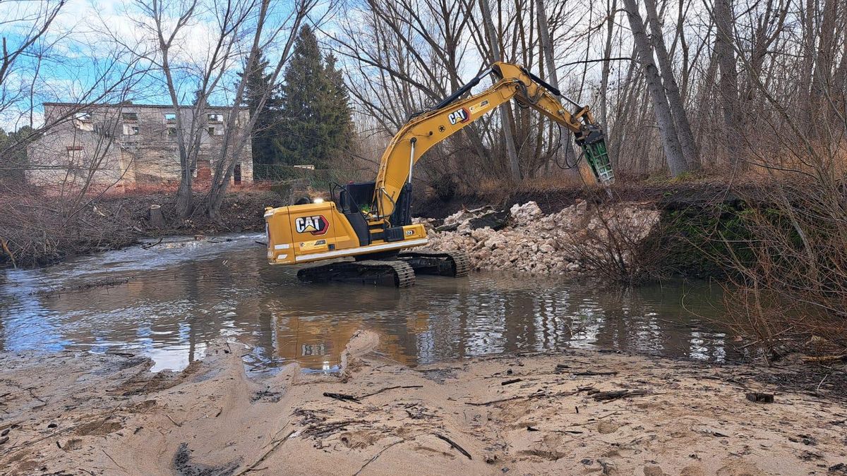 Un juez reabre la causa para analizar si la demolición de un azud en Segovia ha supuesto "un grave daño al medio ambiente"