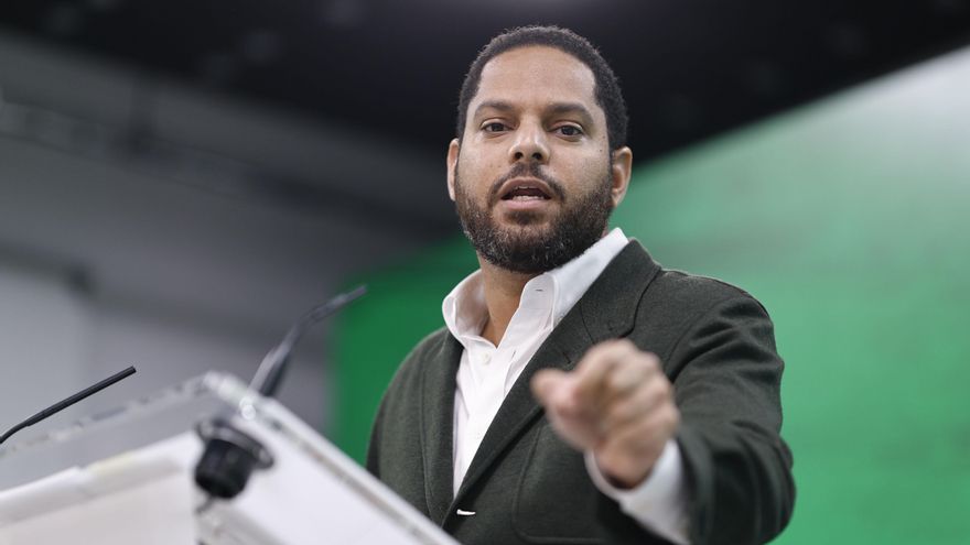 Vox acusa al PP de pactar con quienes han "perpetrado el golpe de Estado" pero no rompe sus acuerdos autonómicos