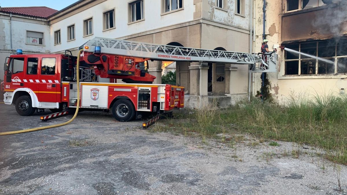CCOO cuestiona la adquisición de Torrelavega de un autombomba ligera para bomberos y pide la compra de un vehículo nodriza