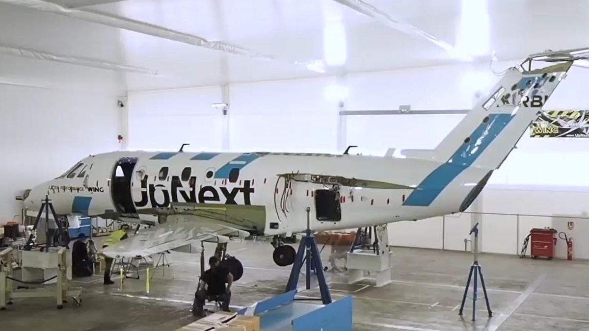 El prototipo experimental se ensambla en la base de Cazaux y servirá como campo de pruebas para validar un ala flexible