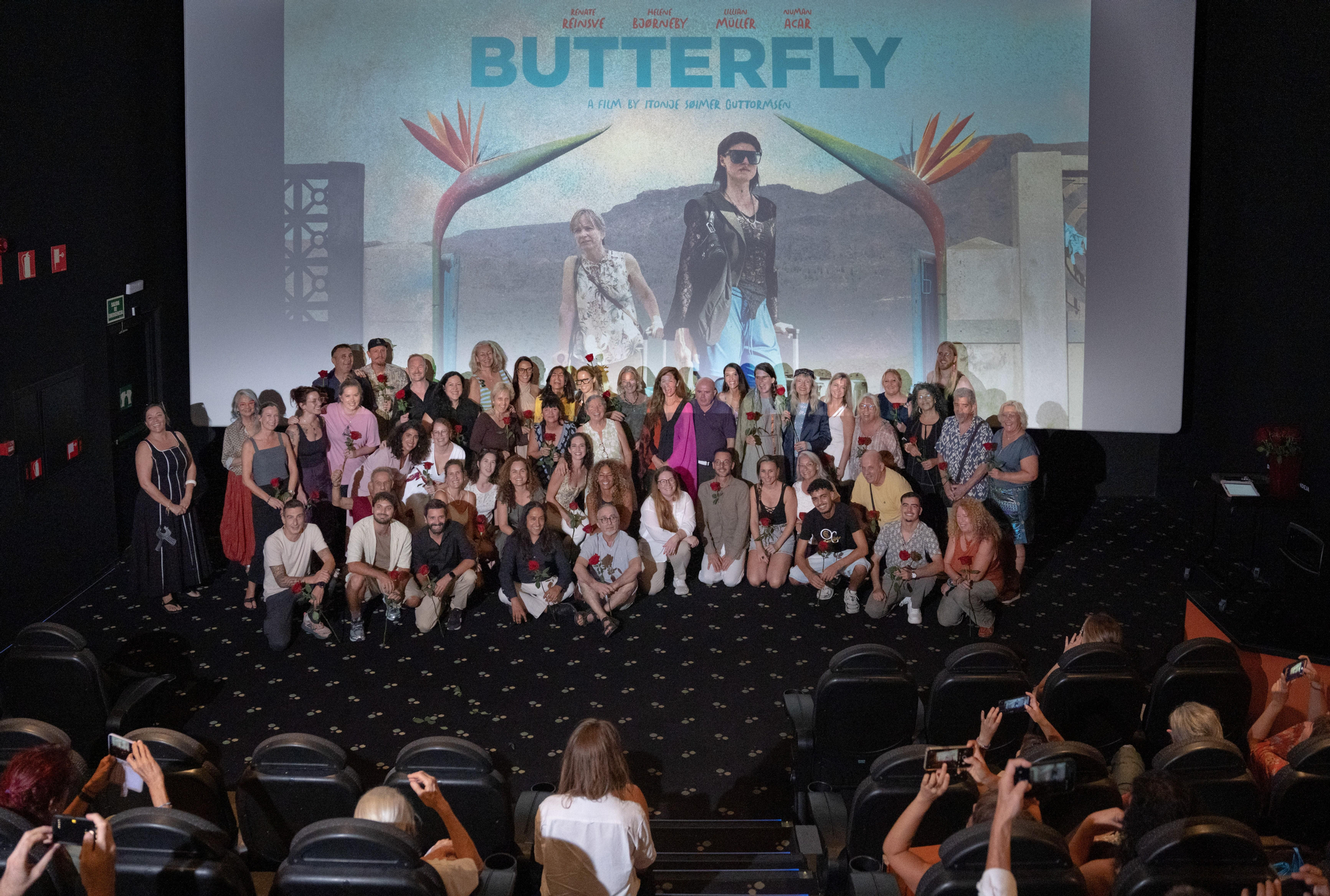 Elenco artístico y técnico de Butterfly, el martes 15 durante el preestreno del fil en una sala de Las Palmas.