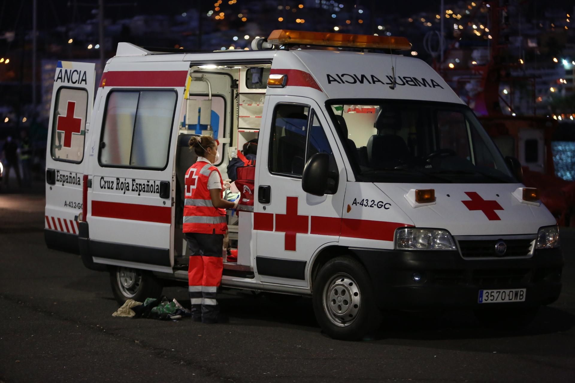 Desembarca en Gran Canaria un cayuco con 59 personas (ALEJANDRO RAMOS)