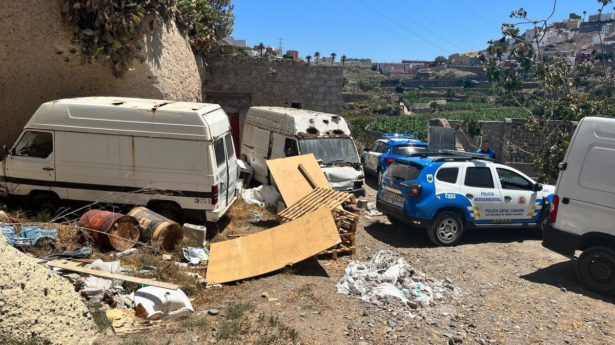 Uno de los vertidos ilegales localizados en Las Palmas de Gran Canaria.