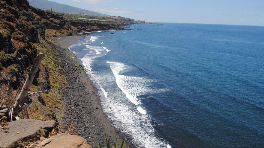 La Orotava cumple ocho años sin poder acceder a su playa de Los Patos
