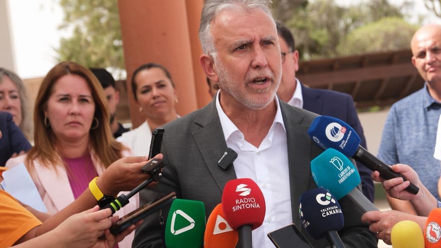 Archivo - El Ministerio de Política Territorial y Memoria Democrática, Ángel Víctor Torres