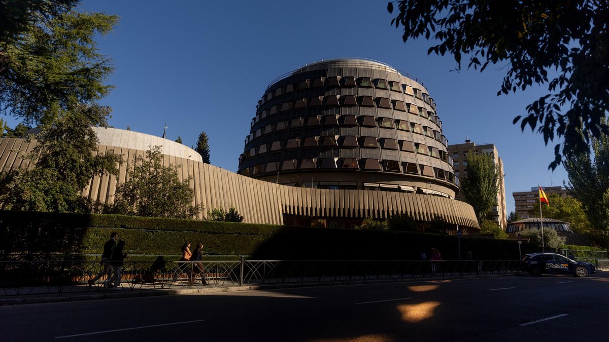 Fachada de la sede del Tribunal Constitucional.