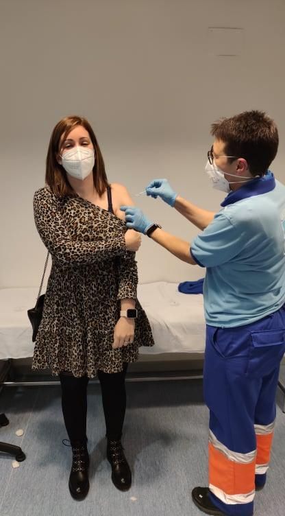 Arranca la vacunación de las trabajadoras de ayuda a domicilio