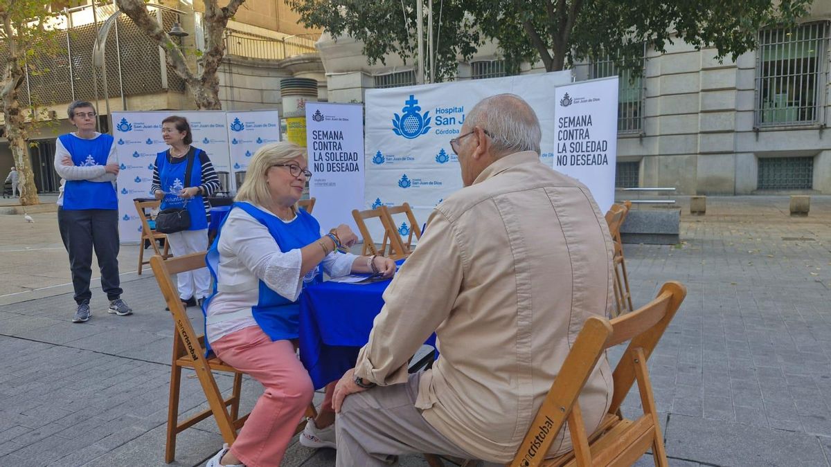 Actividad en el bulevar contra la soledad no deseada