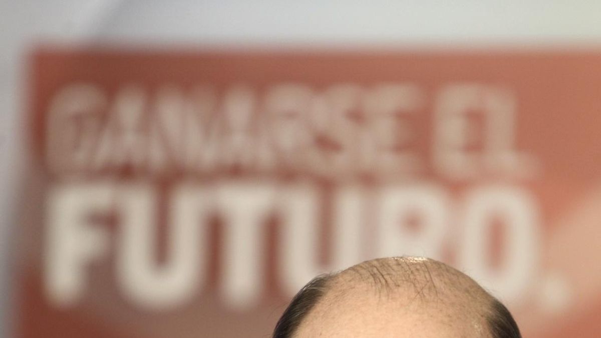 Rubalcaba y Martin Schulz inauguran hoy la Conferencia Política del PSOE para iniciar su "proceso de renovación"