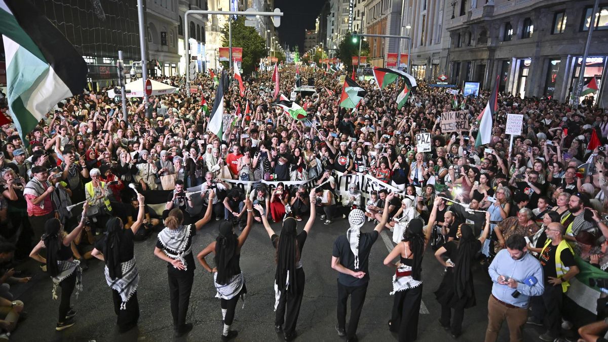 Vista de la manifestación contra el genocidio de los palestinos el sábado en la Gran Vía de Madrid.