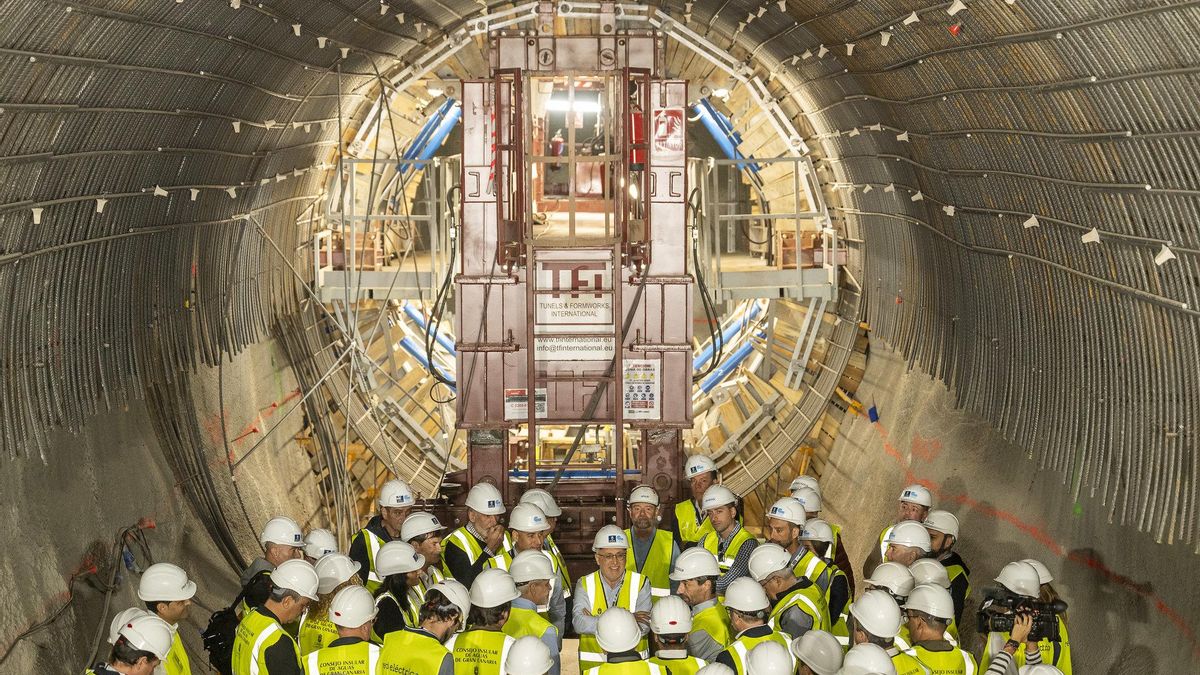 El presidente del Cabildo visita las obras de Salto de Chira.
