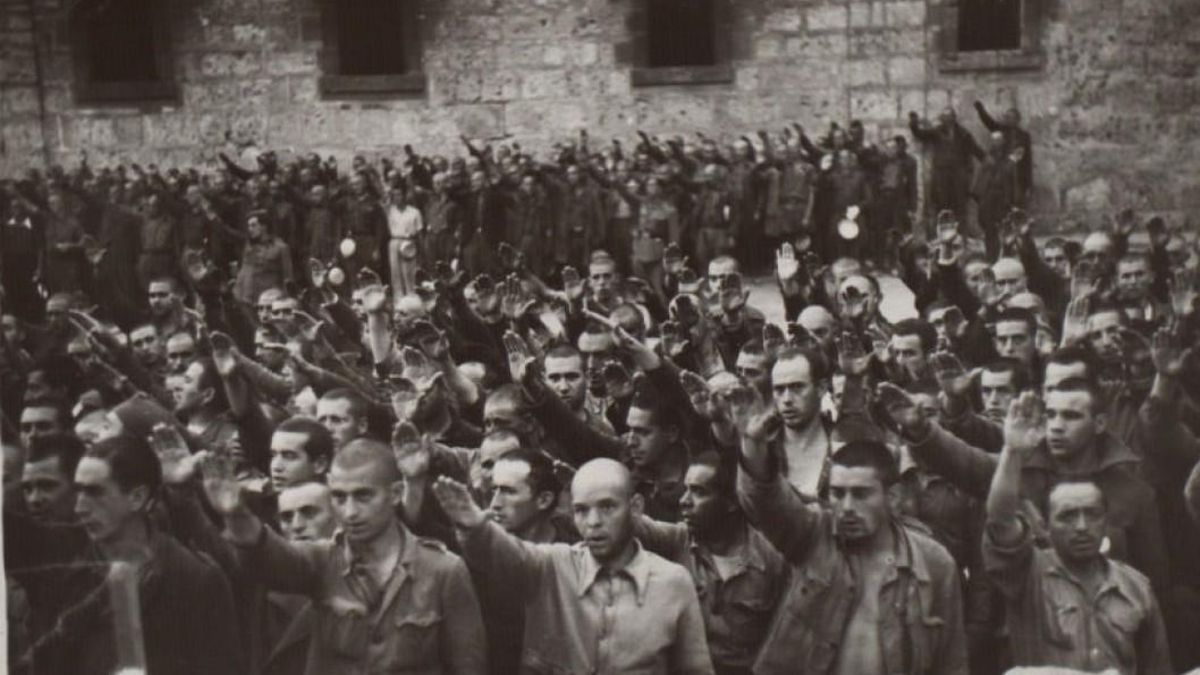 Prisioneros del campo de concentración de San Pedro de Cardeña (Burgos) el 22 de septiembre de 1938.