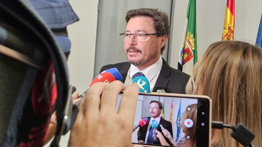 Al menos la mitad de los parados extremeños que participen en un nuevo programa de la Junta acabará con empleo