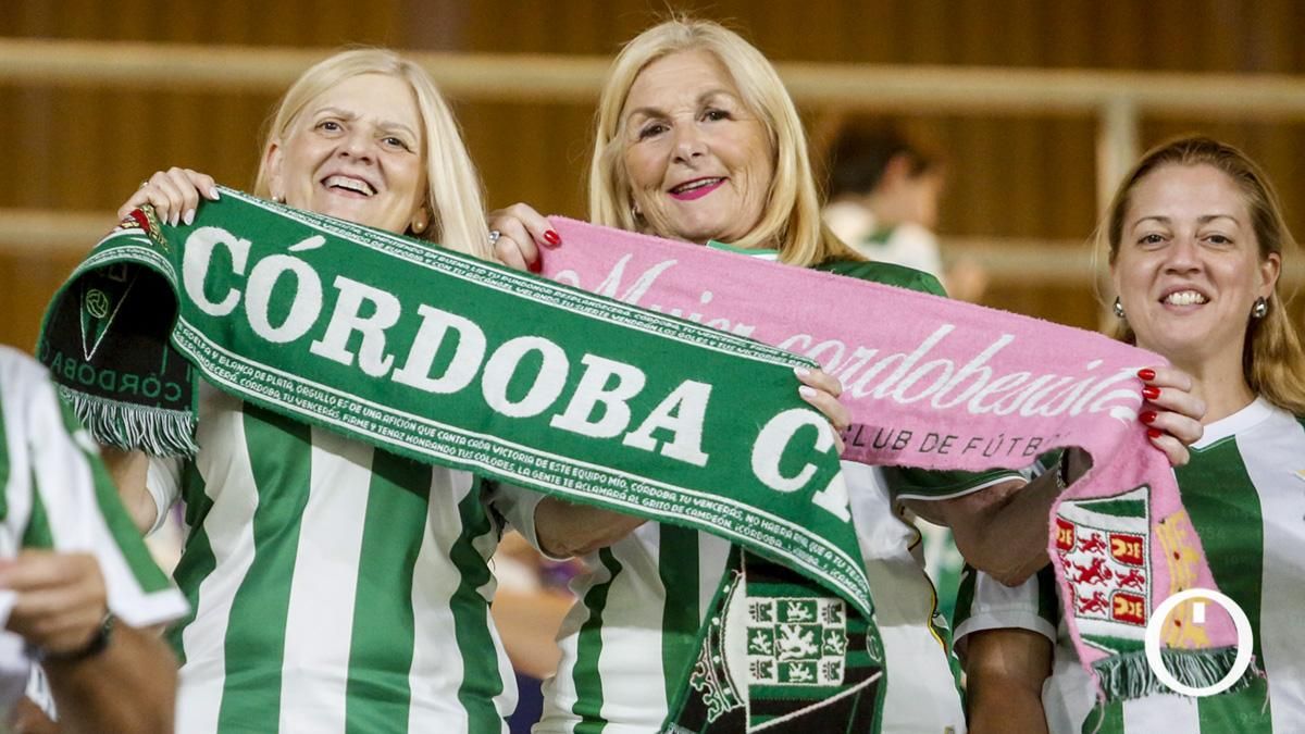 Grada Blanquiverde del Córdoba CF - CD Castellón