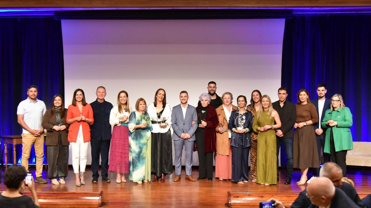 Los V Premios Tara reconocen en El Paso a siete mujeres que “sostienen e impulsan la vida del municipio”