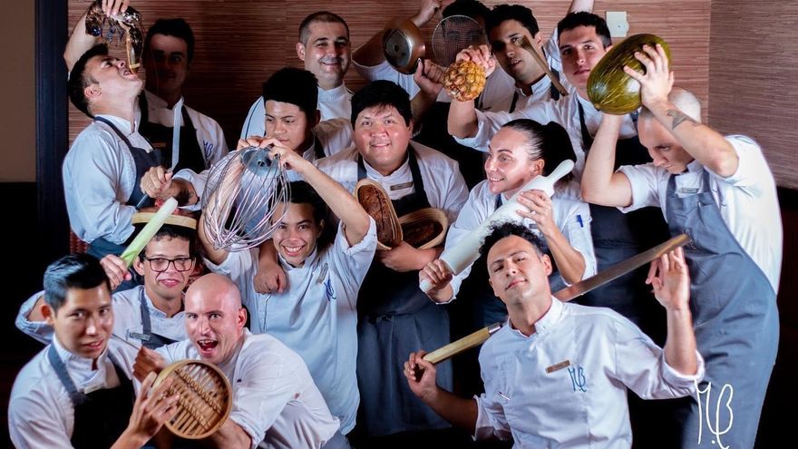 Martín Berasategui y Erlantz Gorostiza encienden de nuevo los fogones del M.B. Ritz Carlton Abama, el único dos Estrellas Michelin de Canarias