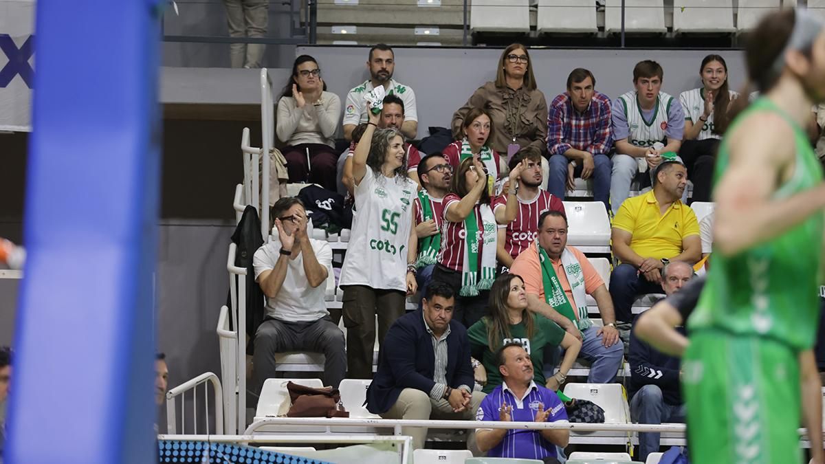 Las imágenes del Amics Castelló - Coto Córdoba CB