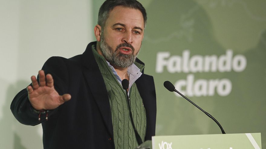 Abascal trata de irrumpir en Galicia a cuenta del indulto y la amnistía de Feijóo con una campaña personalista