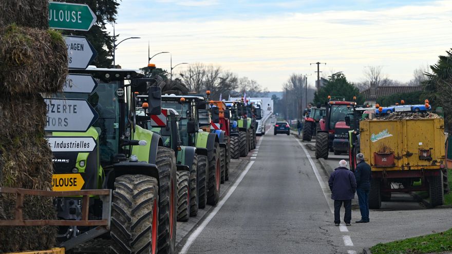 Alemania, Países Bajos, Polonia y ahora Francia: las protestas de los agricultores cortan el paso a España por Perpiñán