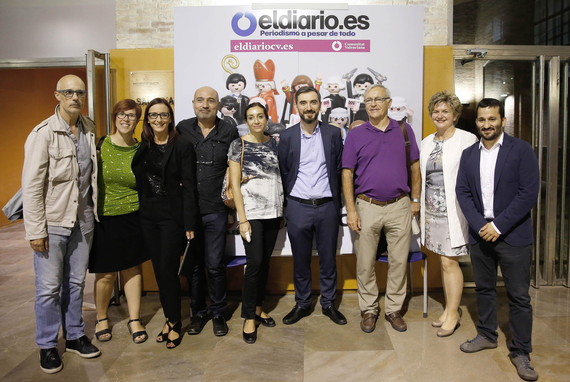 Algunos de los asistentes al acto