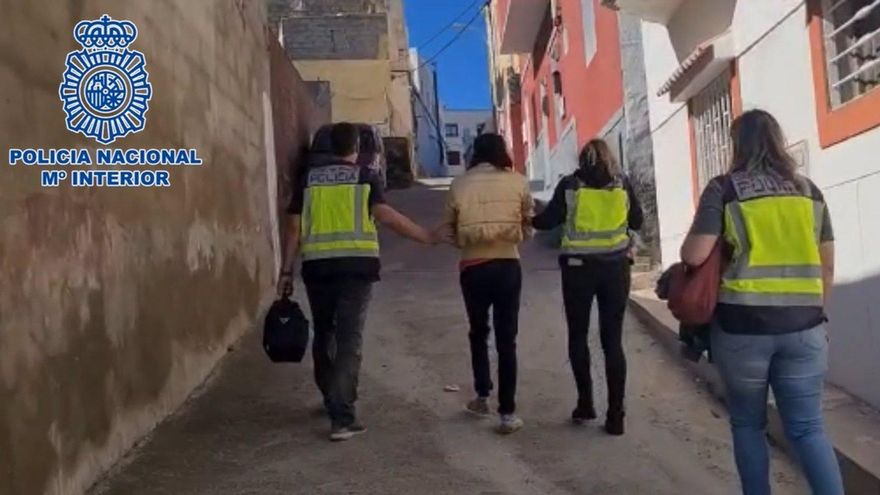 Detenidos un hombre y una mujer en Gran Canaria por agresión sexual a su hija, corrupción de menores y pornografía infantil