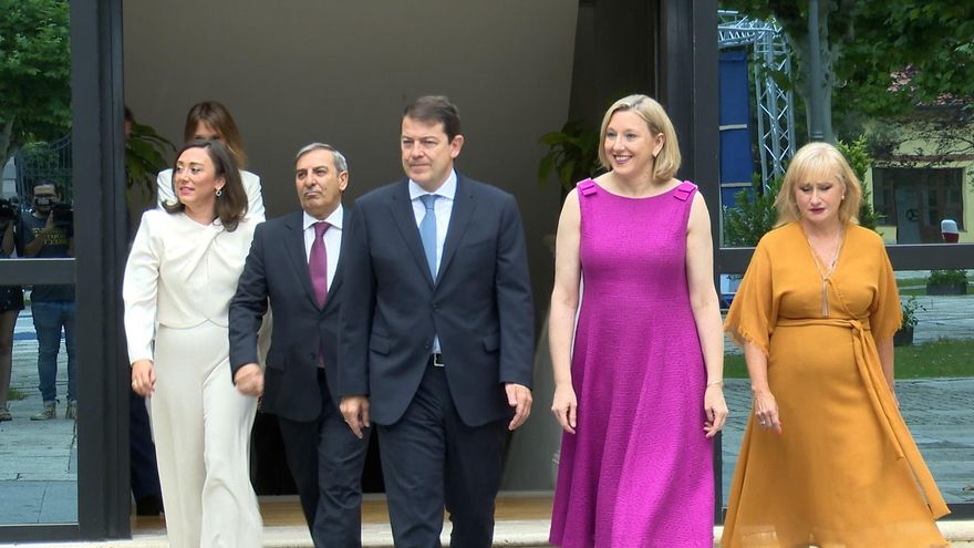 El PP de Castilla y León sustituye en una semana a todos los altos cargos de las consejerías de Vox salvo la de Cultura