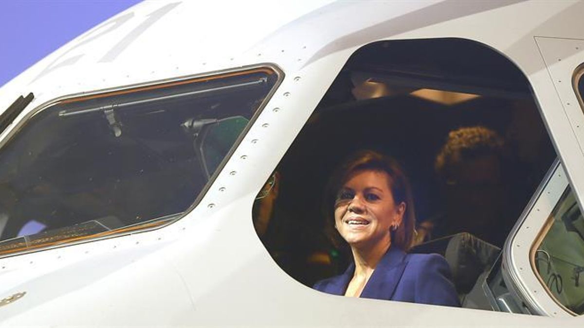 Cospedal: El dinero invertido en Defensa "siempre revierte"