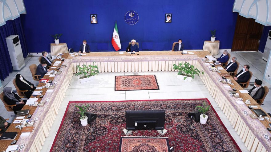 Reunión del Gobierno iraní el domingo en Teherán.
