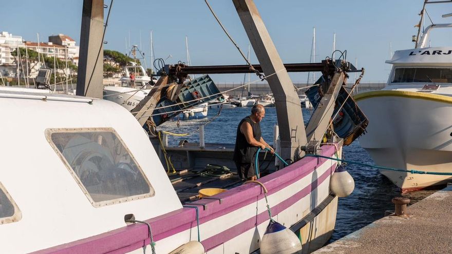 Huelga de pescadores en Catalunya contra el recorte a la técnica de arrastre que reducirá un 80% su actividad