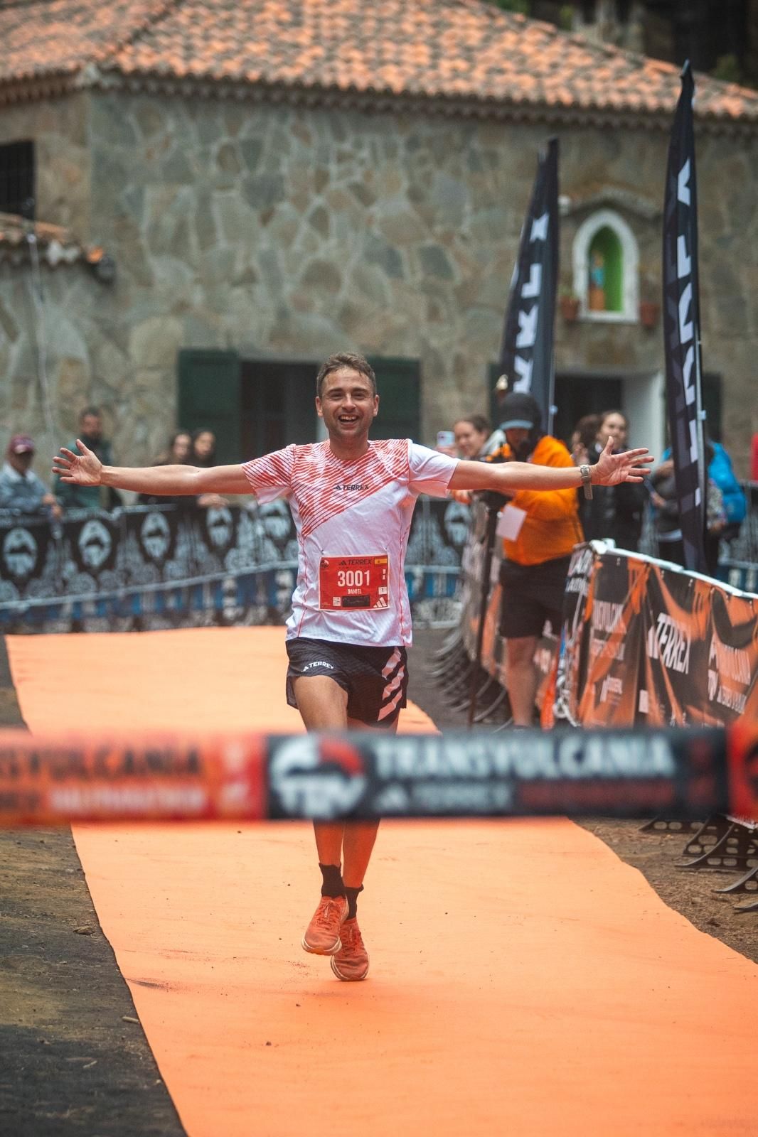 Daniel Osanz en la línea de meta. VAN MARTY