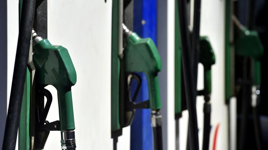 Los carburantes suben un 2,5 % en un mes y marcan nuevos máximos anuales