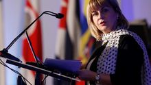 En la imagen, la embajadora de la Unión Europea en Chile, Stella Zervoudaki.