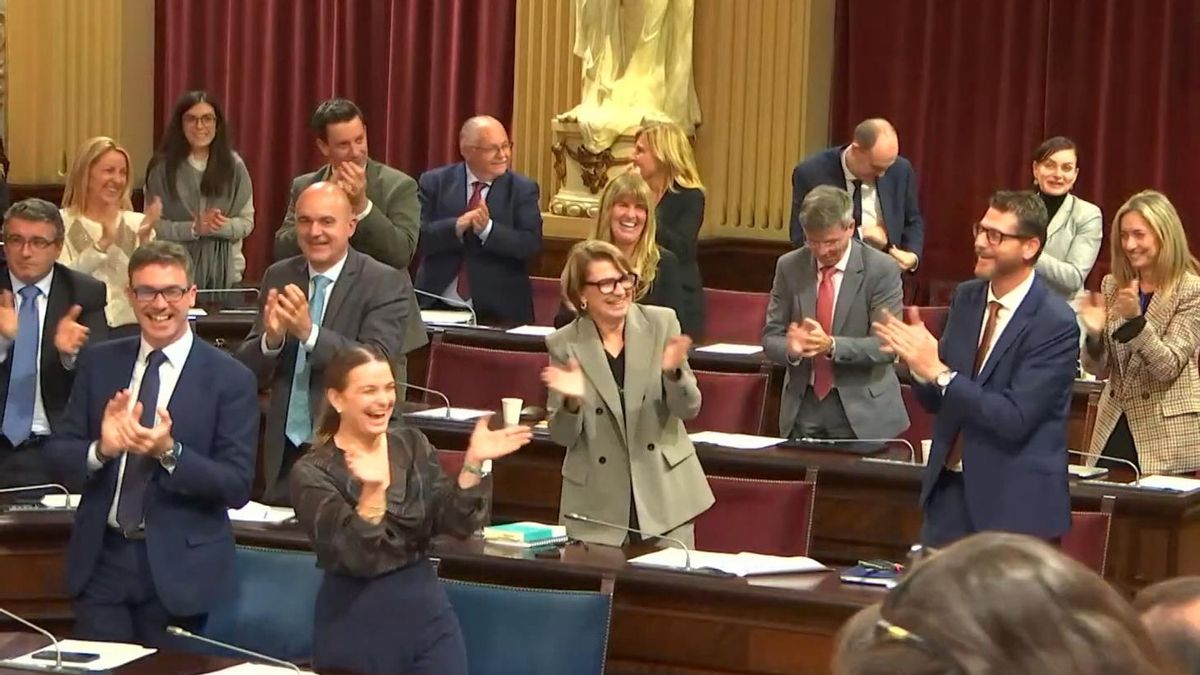 Un diputat del PP reprodueix la cançó 'Last Christmas' a tot volum en finalitzar una votació al Parlament balear