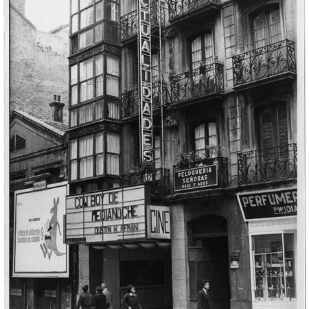 Cine Actualidades de Bilbao en una imagen tomada en 1976