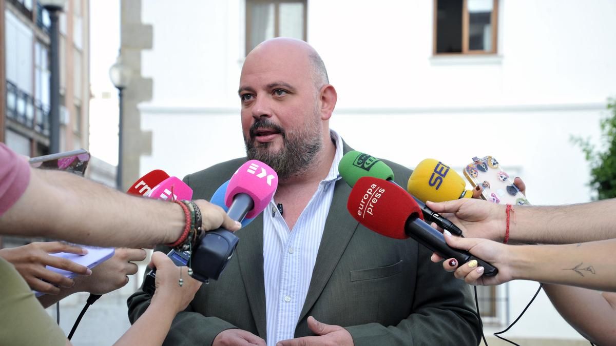 El presidente de la Asamblea avala la decisión de Guardiola y fija por resolución que no habrá Debate de la Región este año