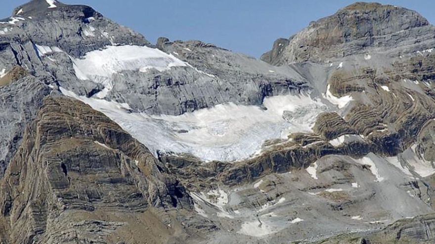 La desertificación avanza en Aragón por la desaparición de los glaciares y la reducción del caudal del río Ebro