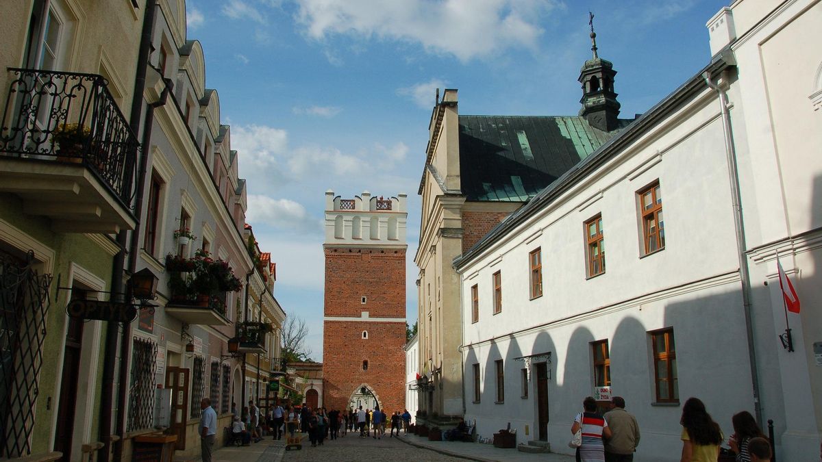La Puerta de Opatów marca el límite norte de la ciudad histórica de Sandomierz.