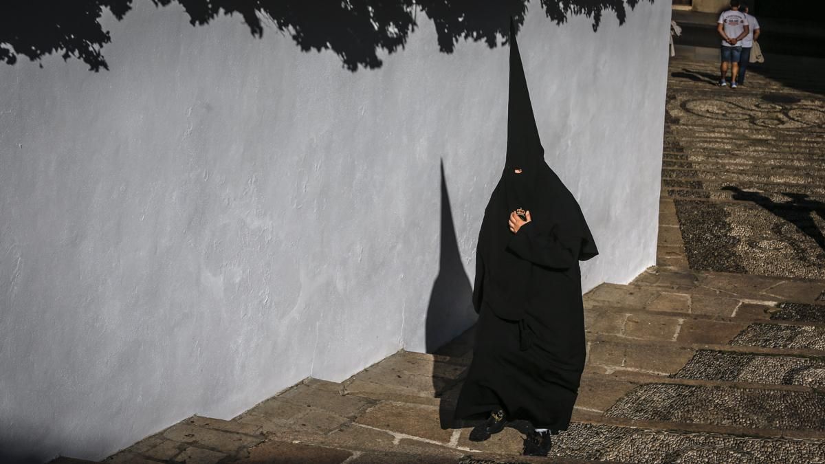 Procesión de la Hermandad de Los Dolores, en imágenes