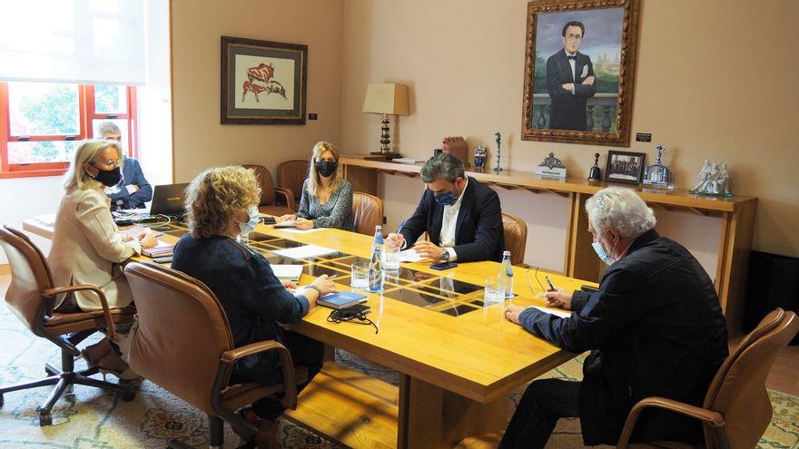 Reunión de la Mesa del Parlamento de Galicia sobre las propuestas de resolución del debate de política general