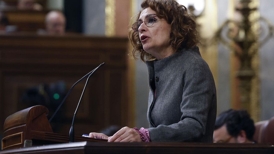 La ministra Montero entra al choque con Azcón y le critica por lanzar "acusaciones falsas" sobre la financiación autonómica