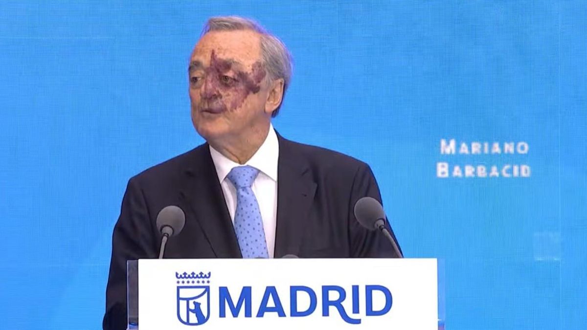 Barbacid reaparece para recibir la Medalla de Madrid: "Mi labor científica seguirá con más determinación que nunca"