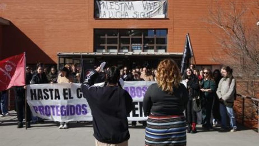 "Fuera babosos de la universidad": denuncian presuntos casos de acoso sexual en el campus de Cuenca