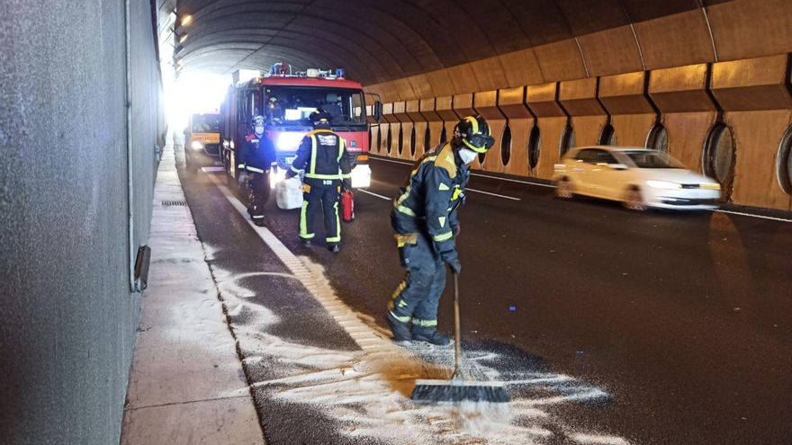 Colisión múltiple en la TF-5 a la altura del túnel del Padre Anchieta