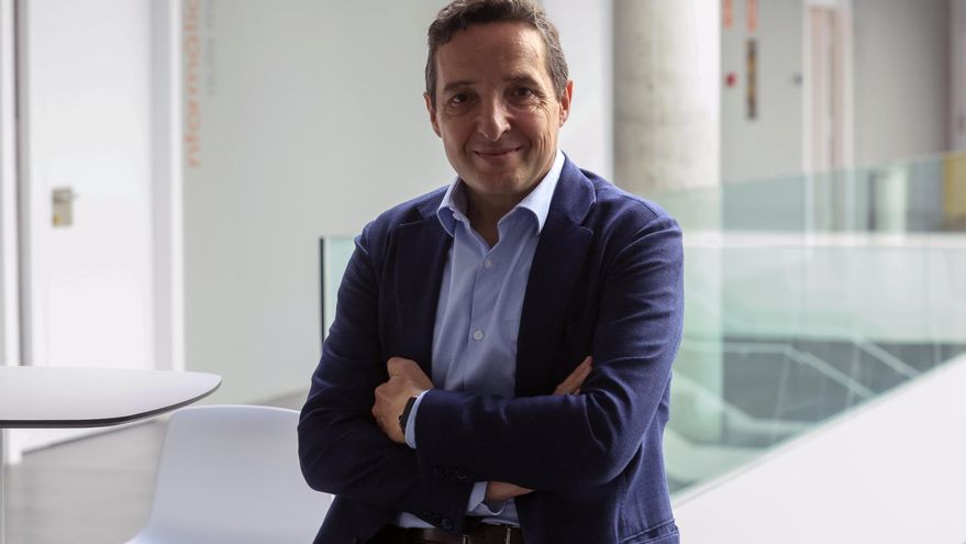 El rector de la USAL tiene "un entramado editorial" dirigido a "resplandecer" en los ránkings, según un informe externo