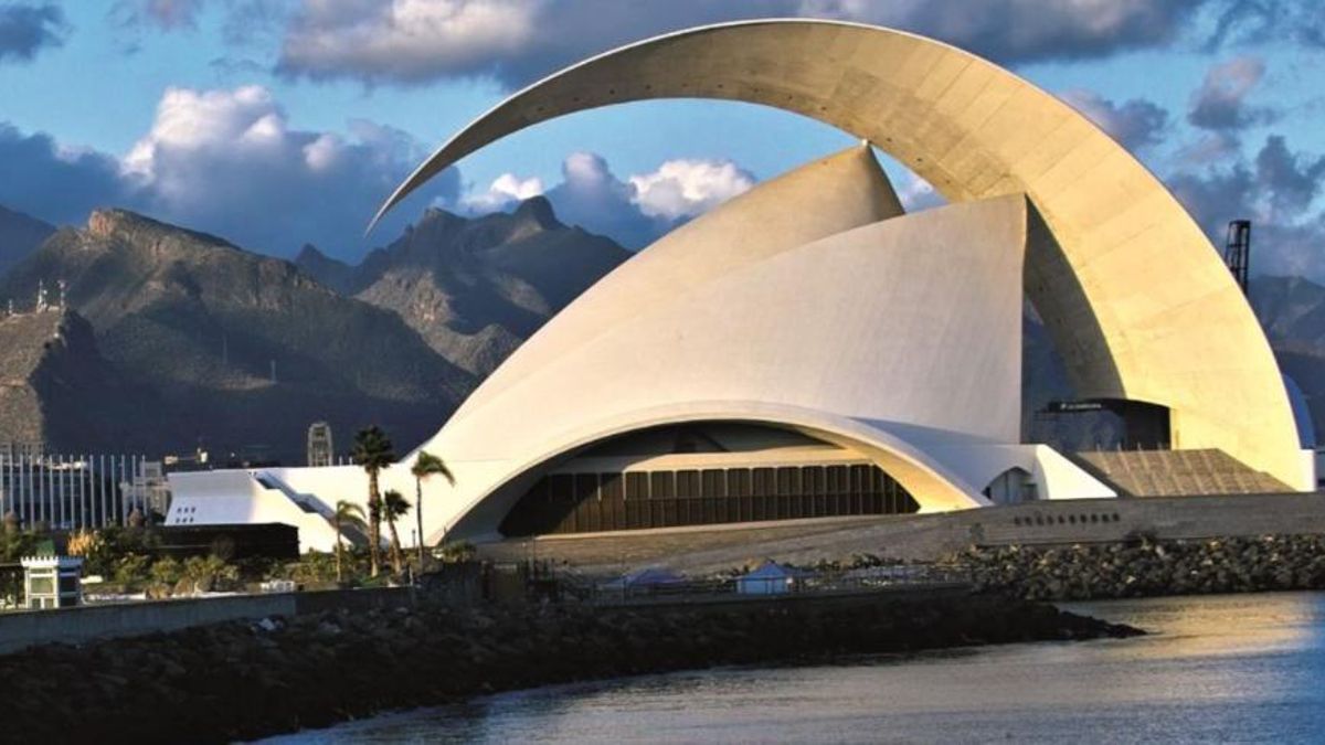 Endesa suministrará energía a los eventos culturales de Tenerife al renovar el contrato con el Auditorio Adán Martín
